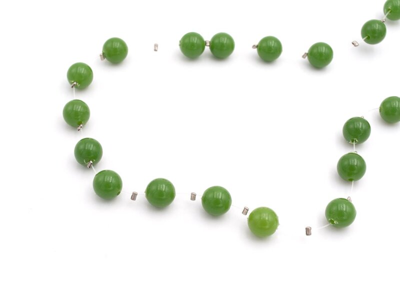 Kette mit Perlen in olivegrün 100cm 1 Stück