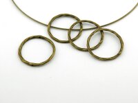 8 große Ringe in vintage Bronze