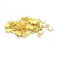 kleine Sternanhänger in goldfarben 30 Stück