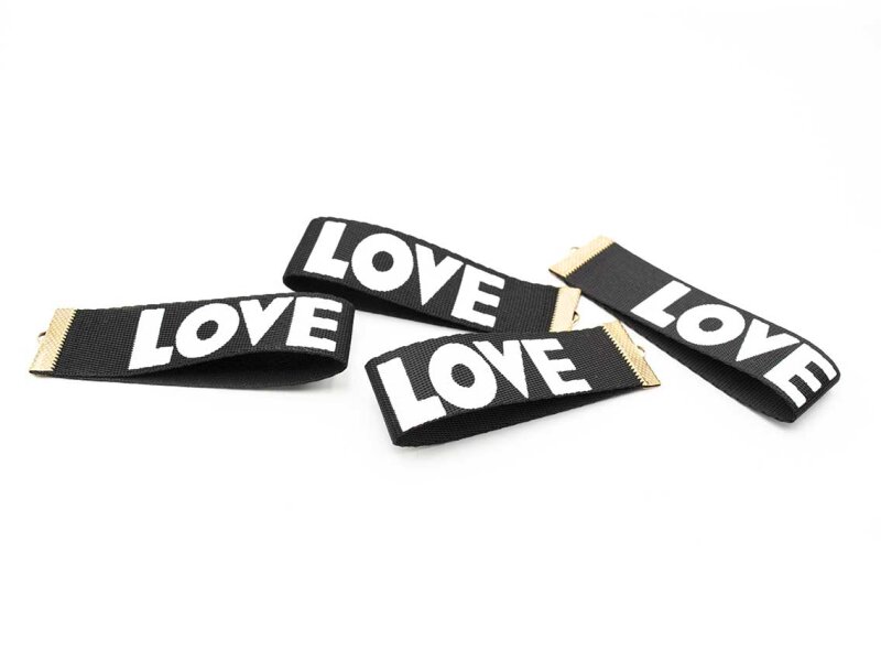 Anhänger aus Nylon mit Aufschrift Love mit Aufhängung in goldfarben 4 Stück