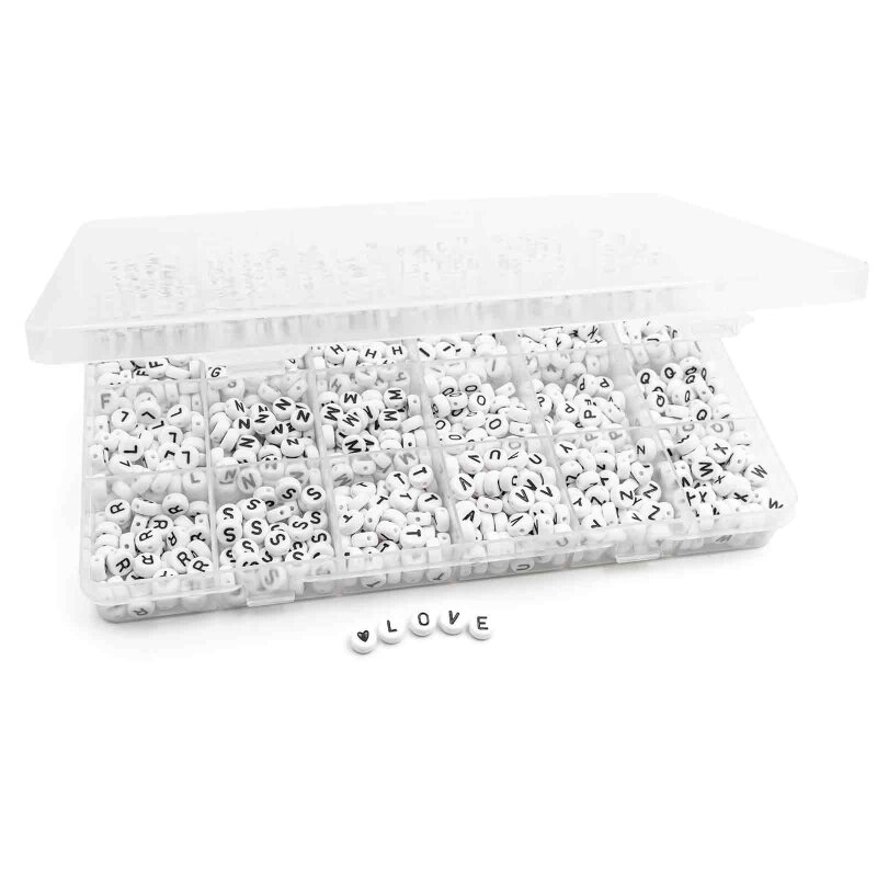 Box mit Buchstabenperlen in weiß aus Acryl 7mm 1200 Stück
