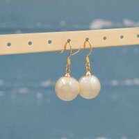 Perlen aus Acryl mit Aufhängung aus Messing weiß 4 Stück Zweite Wahl