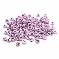 Buchstabenperlen aus Acryl in lavendel 10mm 200 Stück