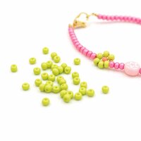Rocailles Perlen in gelbgrün 3mm 20 Gramm