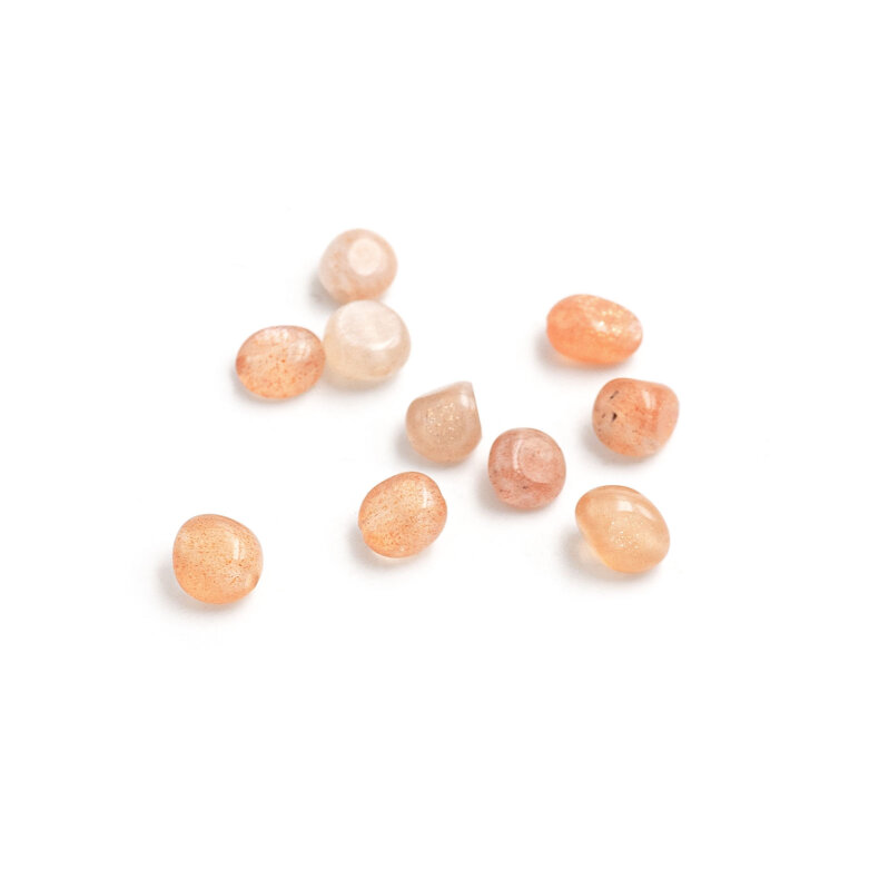 kleine Nuggets als Perlen aus Sonnenstein in orange und beige 10 Stück