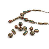 Handgemachte Perlen in tibetischem Stil aus Messing im Mix 10 Stück