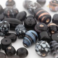 schwarze Lampwork-Perlen in verschiedenen Formen und Größen Set 145 Stück