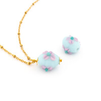 handgemachte Lampwork-Perlen 17 mm in Hellblau mit fliederfarbenen Blüten 2 Stück
