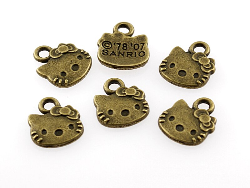 12 kleine Hello Kitty  Anhänger in vintage Bronze