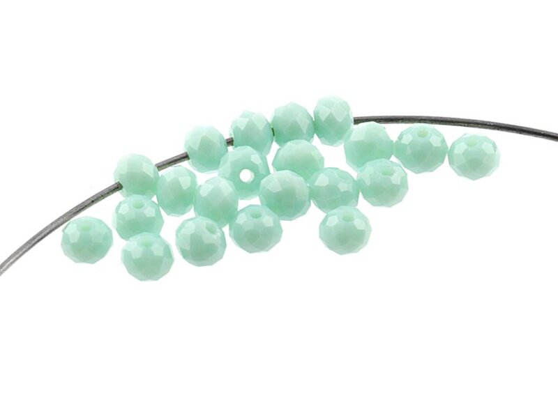 50 Glasschliffperlen in light emerald, 4mm