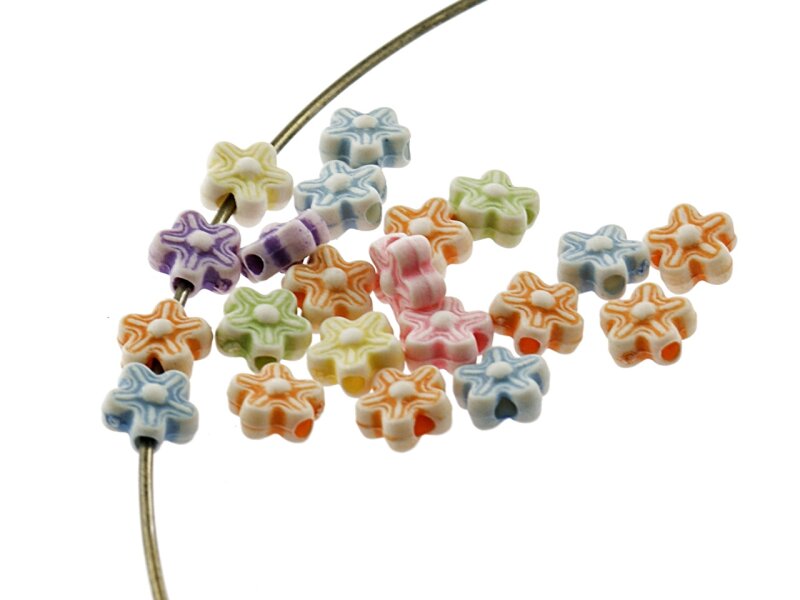 100 bunte Perlen als Blumen, 6 mm