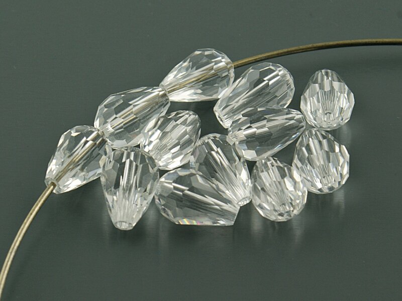 10 Kristallquarzperlen facettiert als Tropfen in klar, 12 mm