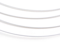 4 Stahldrahtketten in weiß mit Messingverschluss, 1 mm