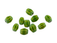 10 Glasperlen als Melone in grün